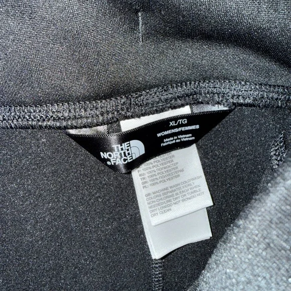 The North Face Women's Black Capris - Picture 3 of 6